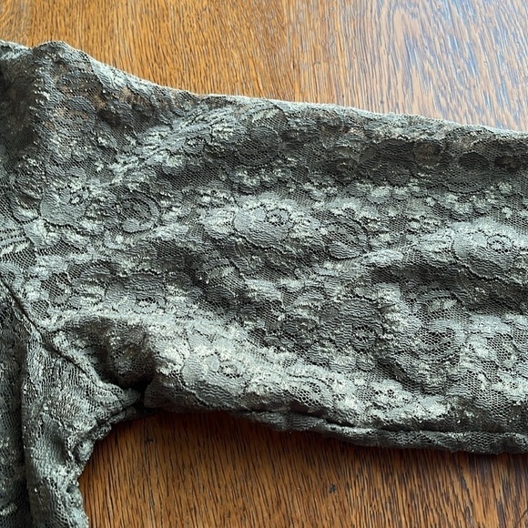 Motto Floral Lace Top Green Sheer Lined Three Quarter Sleeves Size XL - Picture 8 of 14